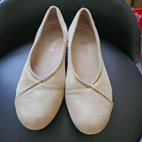 Munro American Soft Gold Iridescent Womens Ballet Flats Slip on Size 7 Shoes - Picture 4 of 15